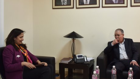 وكيلة وزارة الخارجية الامريكية وسفير الولايات المتحدة بتونس في لقاء مع الاخ نورالدين الطبوبي الامين العام للاتحد