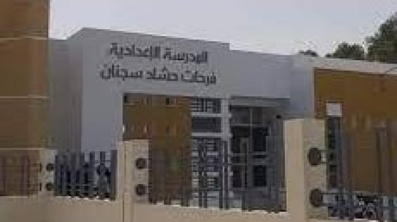 اعتداء اجرامي على المدرسة الاعدادية فرحات حشاد بسجنان والنقابة تحتج وتلوح بالتحرك