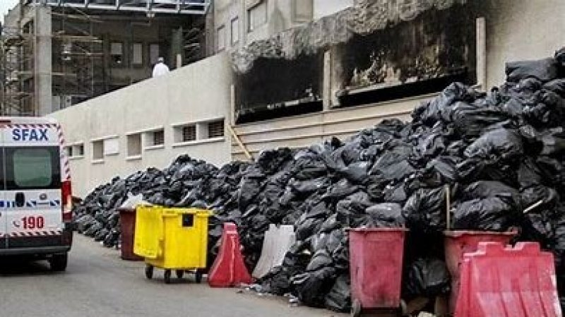 ندوة صحفية في اتحاد صفاقس للاعلان عن قرارات وتحركات تهم أزمة النفايات