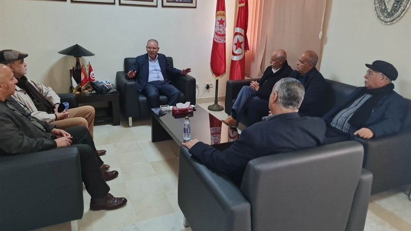 الأمين العام نور الدين الطبوبي يجتمع بالكتاب العامين للاتحادات الجهوية بتونس الكبرى إستعدادا لتجمع 4 مارس العمالي
