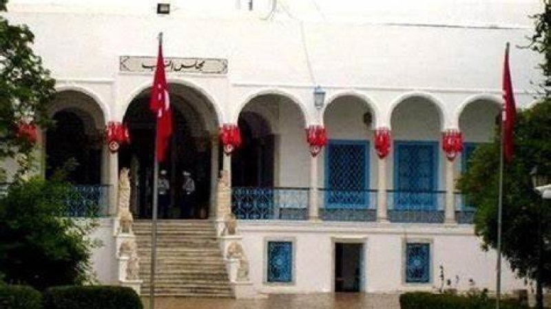 مجلس النواب يصادق بـ121 صوت على مشروع قانون تنظيم عقود الشغل ومنع المناولة