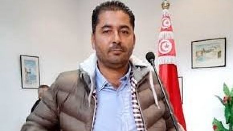 بعد ستة أشهر في السجن.. محكمة الاستئناف تبرئ الصحفي خليفة القاسمي والنقابة ترحب وتطالب بحماية الصحفيين