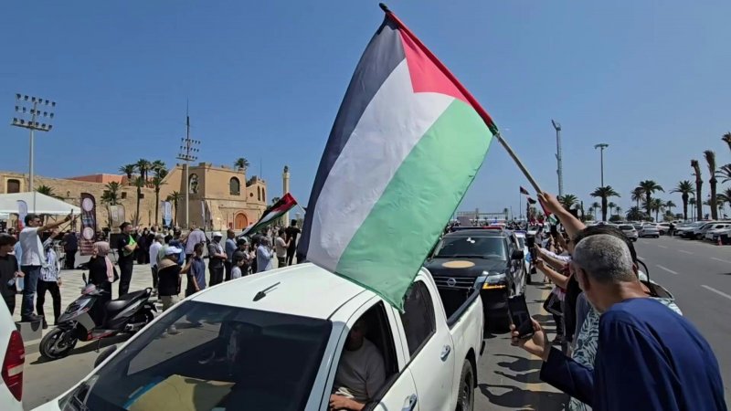 قافلة الصمود تدعو الراغبين في العودة إلى تونس لتسجيل أسمائهم في موقع التخييم بمصراته