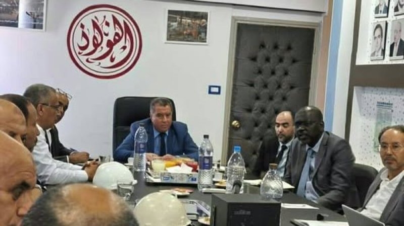 جلسة عمل بين وفد عن شركة الفولاذ بمنزل بورقيبة و آخر عن البنك الاسلامي للتنمية