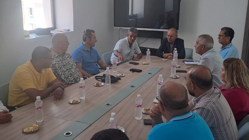 الأمين العام للإتحاد يحيي الشراكة الناجحة بين النقابات الهولندية و جامعة الفلاحة