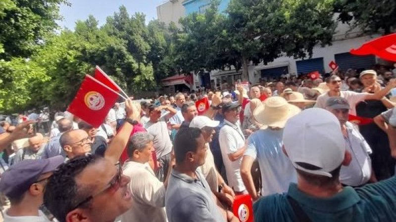 تتواصل الأيام القادمة: احتجاجات أسلاك التربية على سياسة الوزارة ونقائص تهدد الموسم الدراسي