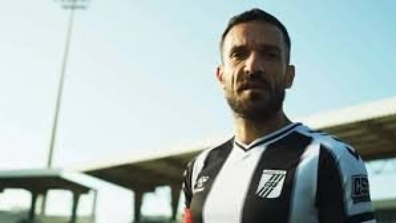 ضربة موجعة للنادي الصفاقسي قبل "الكلاسيكو".. غياب معلول يؤرق حسابات الفريق أمام النادي الإفريقي