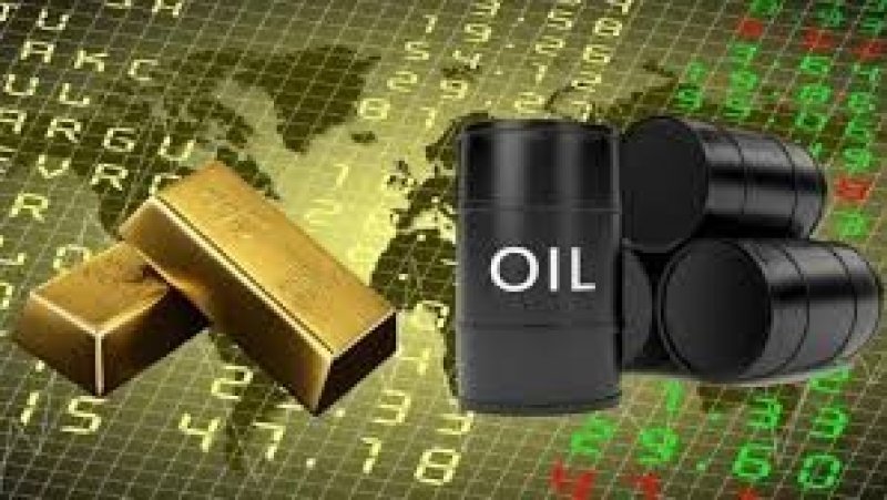 تراجع أسعار الذهب واستقرار النفط عالميا