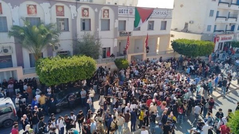 اتحاد قفصة يساند أهالي قابس ويطالب بحلول جذرية حقيقية لمشاكل البيئة والتلوث