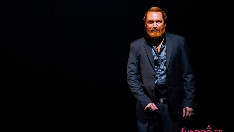 " مهرجان بغداد : تتويج الممثل حمودة بن حسين بجائزة أفضل أداء في مسرحية " جاكراندا