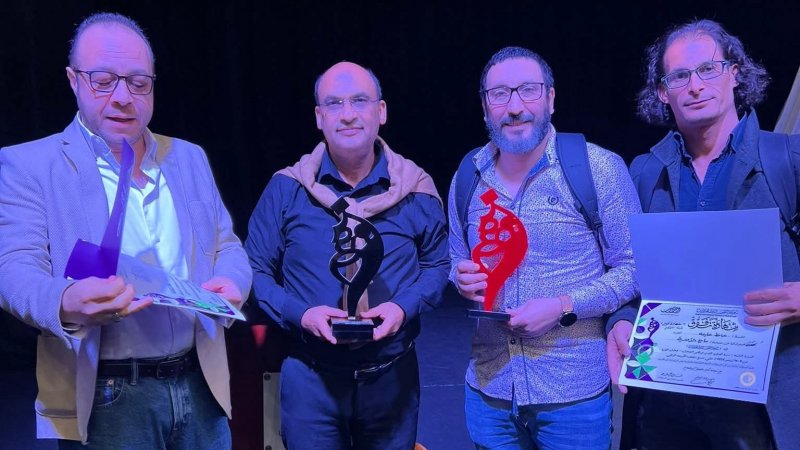 مهرجان الكويت للمونودراما : تتويج مسرحية حافظ خليفة "ماسح الأحذية " بجائزتين