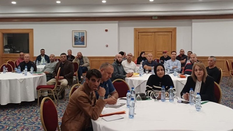 النقابيون في ندوة القطاع الخاص : استهداف الاتحاد لن يلغي مكانته لدى الشعب