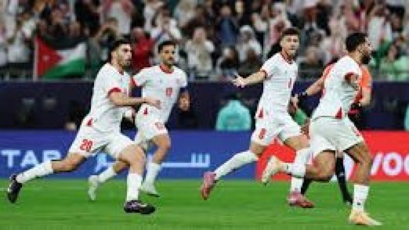 المنتخب الأردني يعبر إلى نهائي كأس العرب لكرة القدم بفوزه على نظيره السعودي