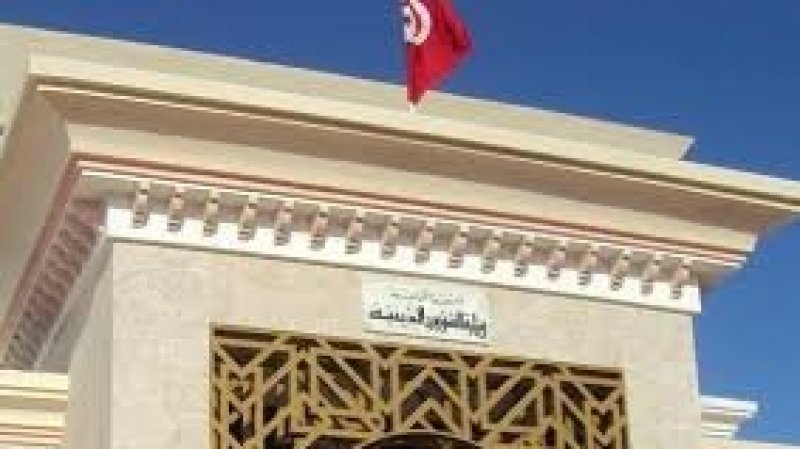 قبيل شهر رمضان : قطاع الشؤون الدينية بجهة تونس في تجمع إحتجاجي يوم 5 فيفري ... وهذه مطالبه