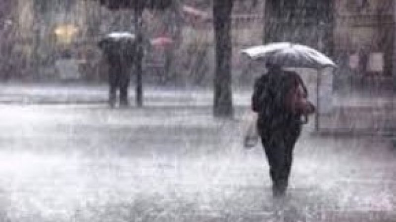 رياح قوية و أمطار خلال هذه الليلة و يوم غد