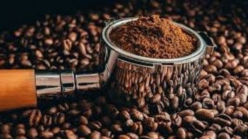 وزارة التجارة تدعو المقاهي الى عدم استعمال القهوة المهربة