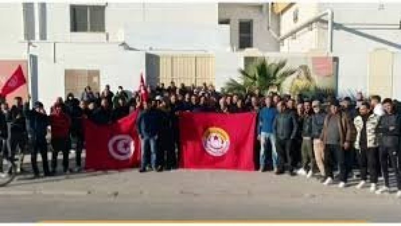 الهياكل النقابية تندد بترهيب عمال المطاحن وتدعو إلى الحوار قبل الإضراب