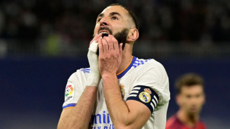 بنزيما يغيب عن مباراة ريال مدريد امام التشي
