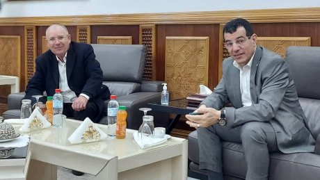 نورالدين الطبوبي في وهران لحضور مؤتمر نقابي دولي