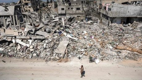 شهداء في تجدد القصف "الإسرائيلي" لغزة بعد اكتشاف مقابر جماعية