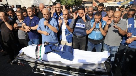 استشهاد صحفي وعدد من أفراد عائلته في قصف الاحتلال لمدينة جباليا