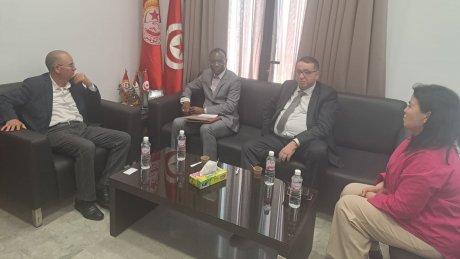 في لقاء الأمين العام بنائب المدير الإقليمي لمنظمة العمل الدولية : تأكيد على دعم الشراكة مع الاتحاد وتعزيز الحوار الاجتماعي