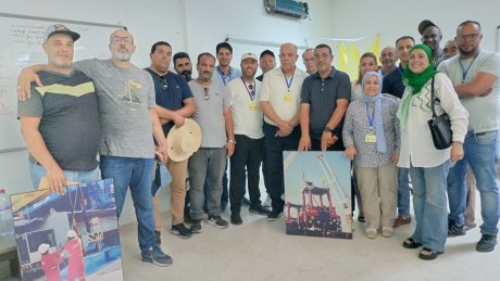 من هم اعضاء النقابة الاساسية لاعوان شركة الشحن والترصيف سطام بميناء رادس؟