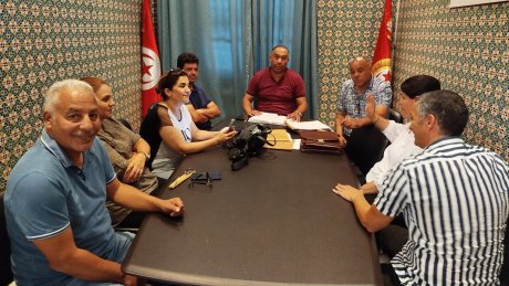 إجتماع بين جامعة النقل و النقابة الاساسية للسوق الحرة بمطار تونس قرطاج