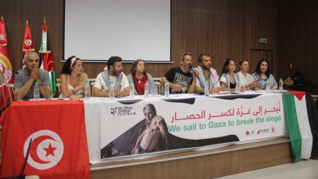 لجنة قيادة اسطول صمود العالمي تجتمع بمقر الاتحاد استعدادا لانطلاقه