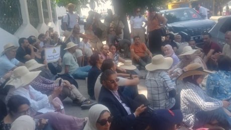 جامعة التعليم الثانوي تتضامن مع الدكاترة الباحثين و تدعو وزارة التعليم العالي إلى البحث عن حلول جذرية تعجل بإنتدابهم المباشر