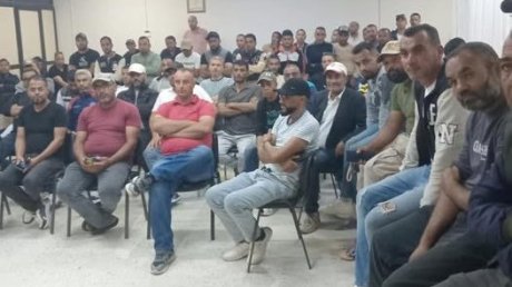 عمال فسفاط قفصة يحتجون والإدارة تتجاهل