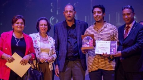 " المهرجان الاقليمي للمسرح بدور الثقافة  : تتويج مستحق لمشهدية  " الأرض تصعد الى السماء