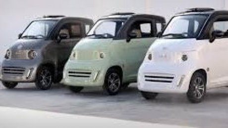 صديقة البيئة : قناة سي أن أن الامريكية تهتم بسيارة باكو التونسية