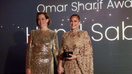 مهرجان البحر الأحمر السينمائي : هند صبري تحصد جائزة عمر الشريف للإنجاز الفني