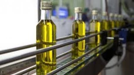 الاسبان يطالبون مجددا بمنع الحصص المعفاة من الرسوم الجمركية لزيت الزيتون التونسي