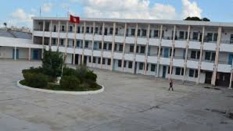 نقابة الثانوي بدار شعبان الفهري تطلق صرخة فزع : المؤسسات التربوية في وضع كارثي