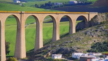 طقس اليوم الأحد : أمطار متفرقة في قطاع غزة و تونس